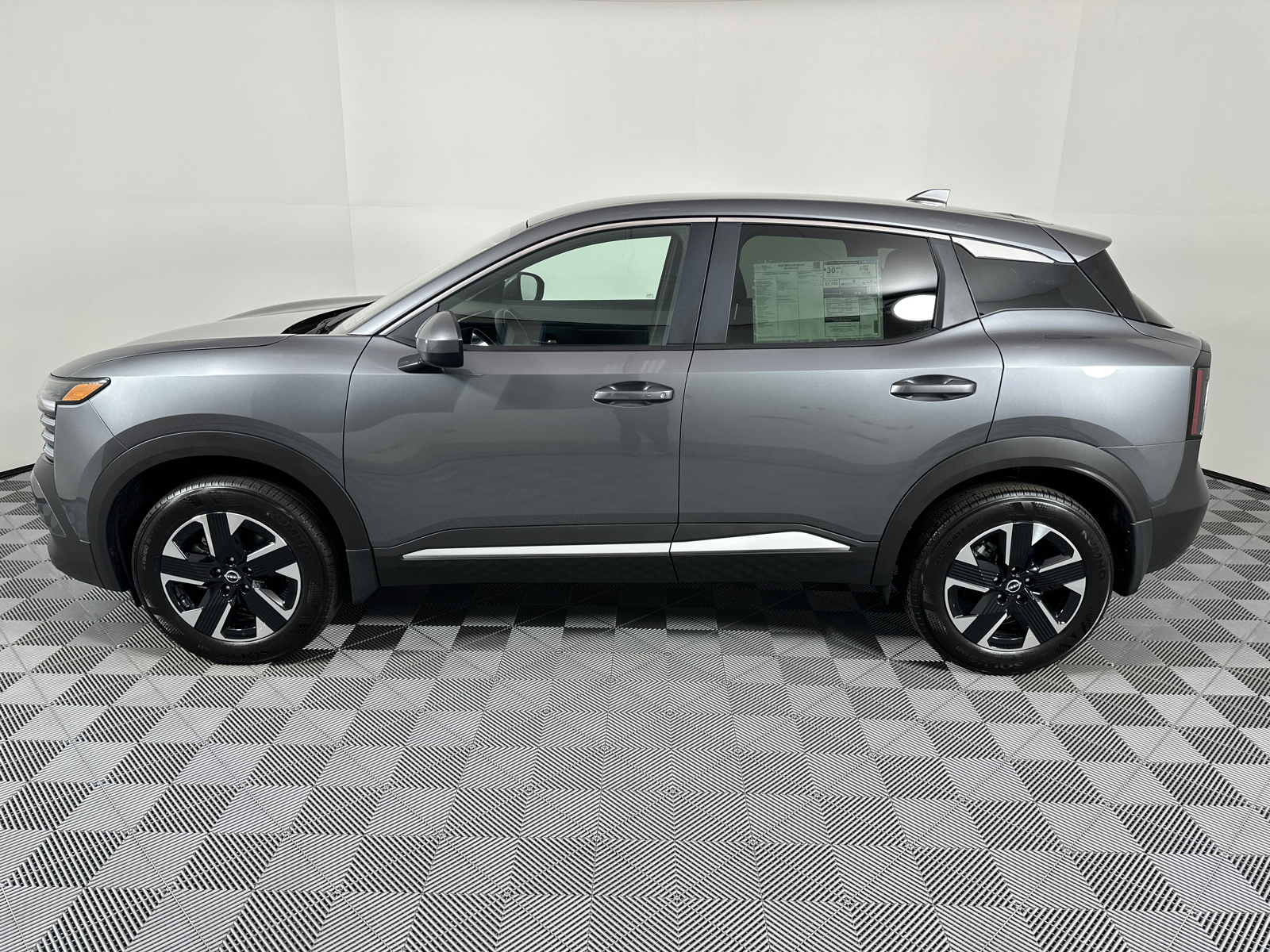 2025 Nissan Kicks SV 4