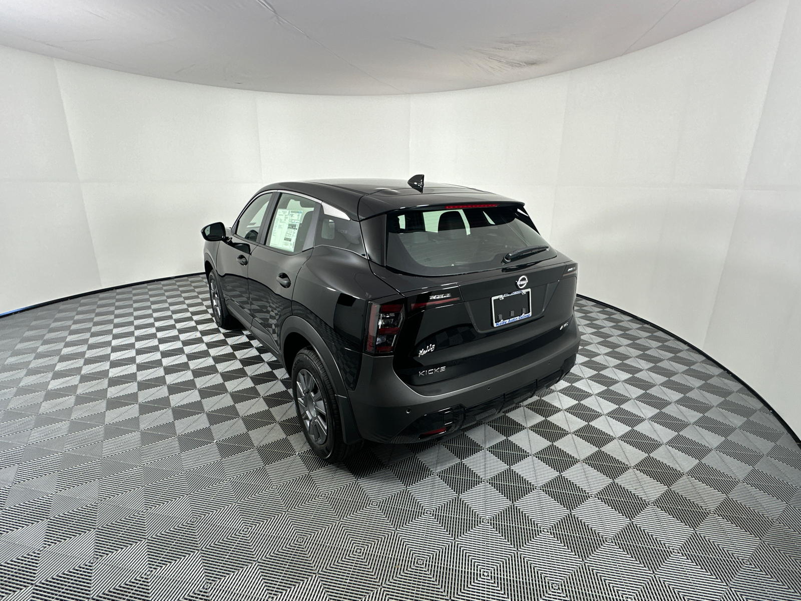 2025 Nissan Kicks S 5