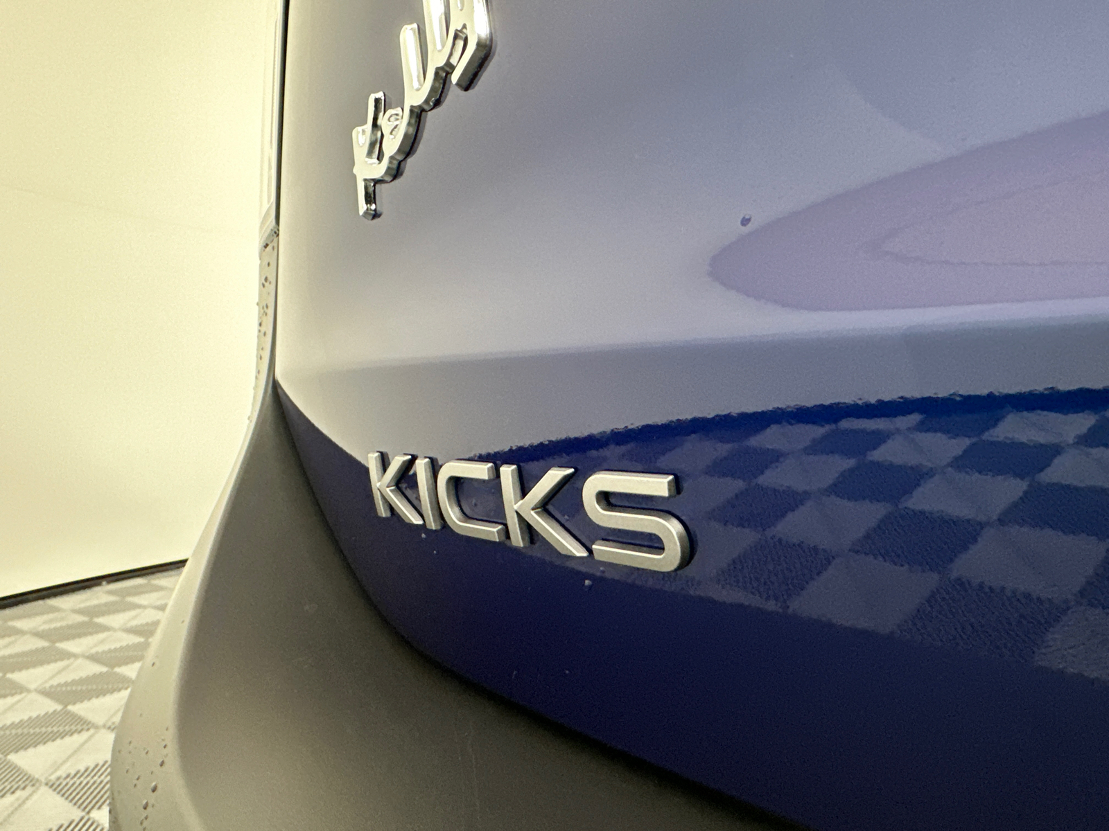 2025 Nissan Kicks SV 10