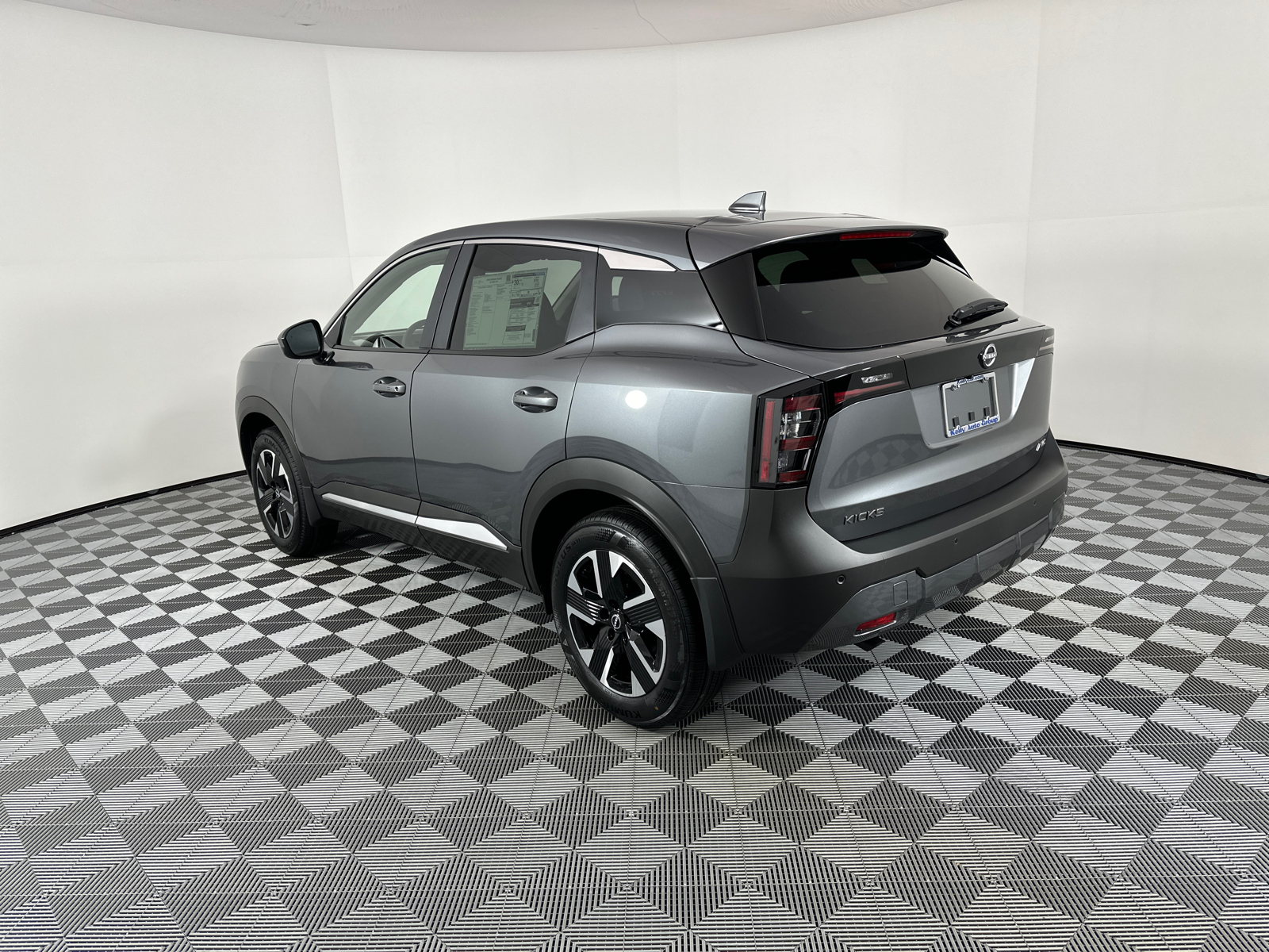 2025 Nissan Kicks SV 5