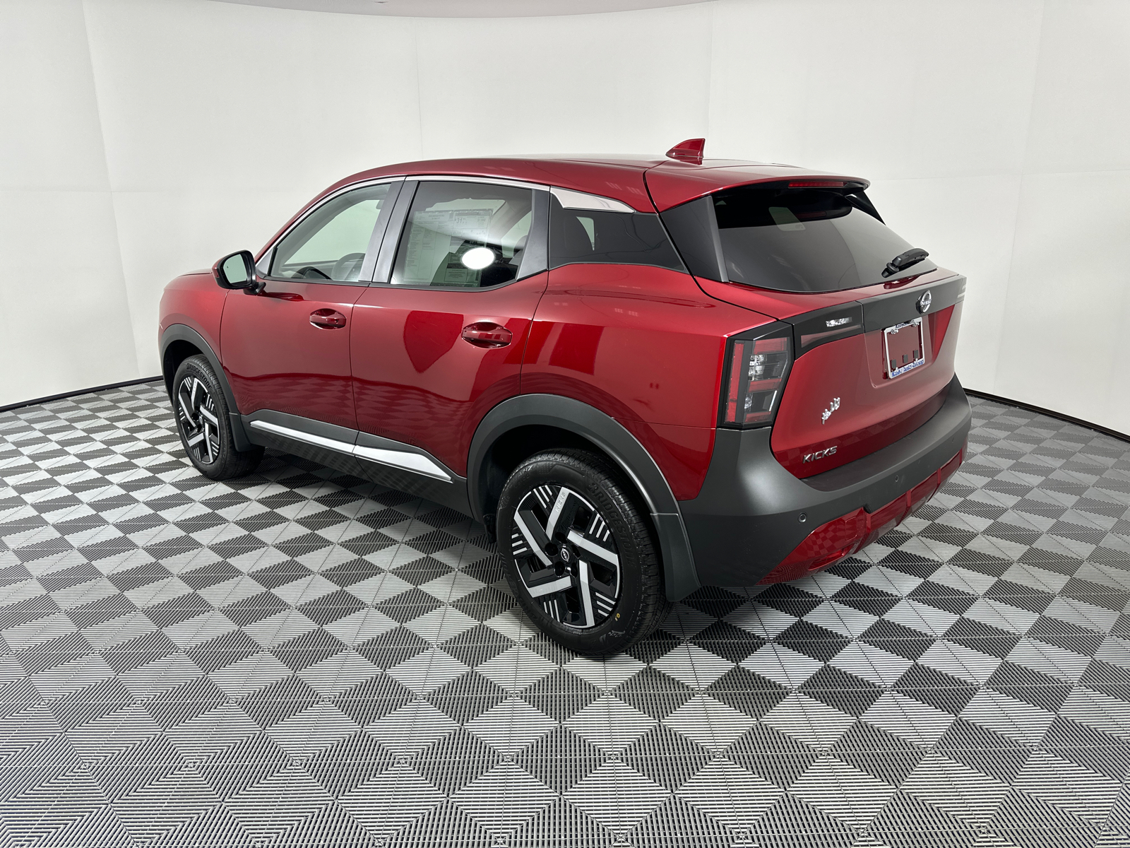 2025 Nissan Kicks SV 5