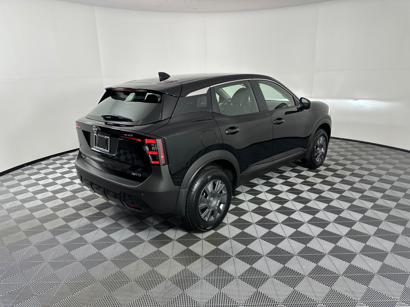 2025 Nissan Kicks S 7