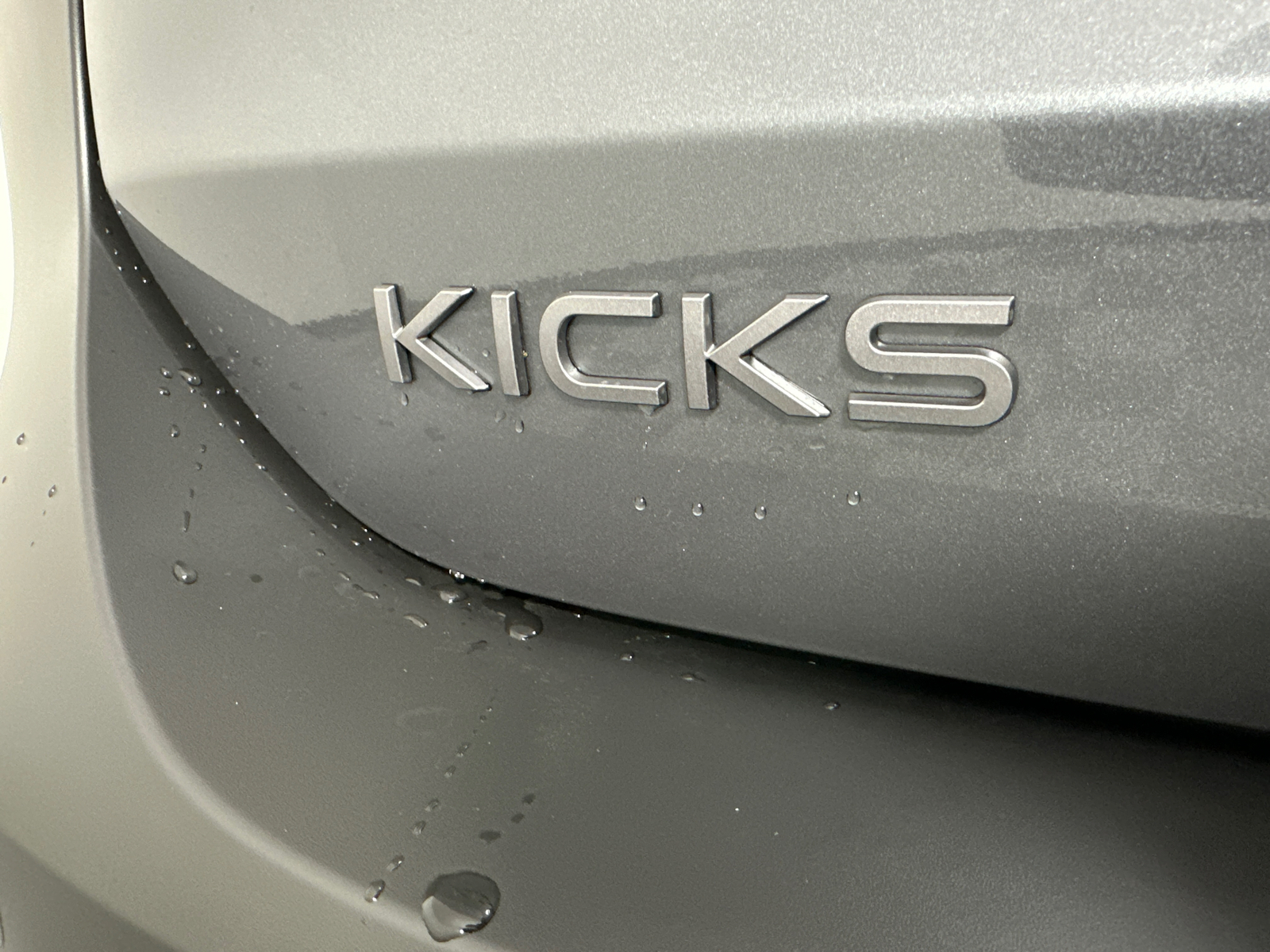 2025 Nissan Kicks SV 9