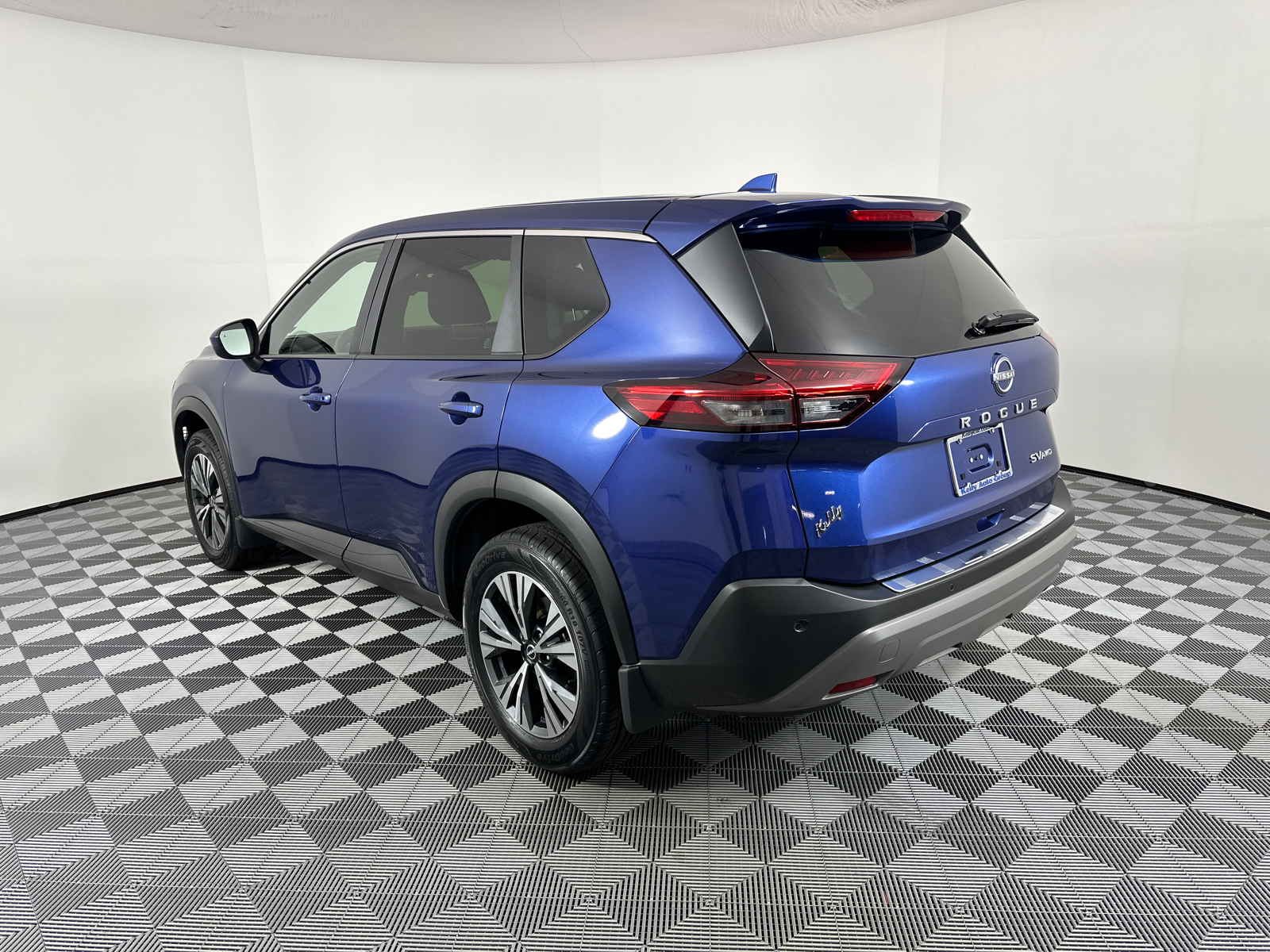 2023 Nissan Rogue SV 5