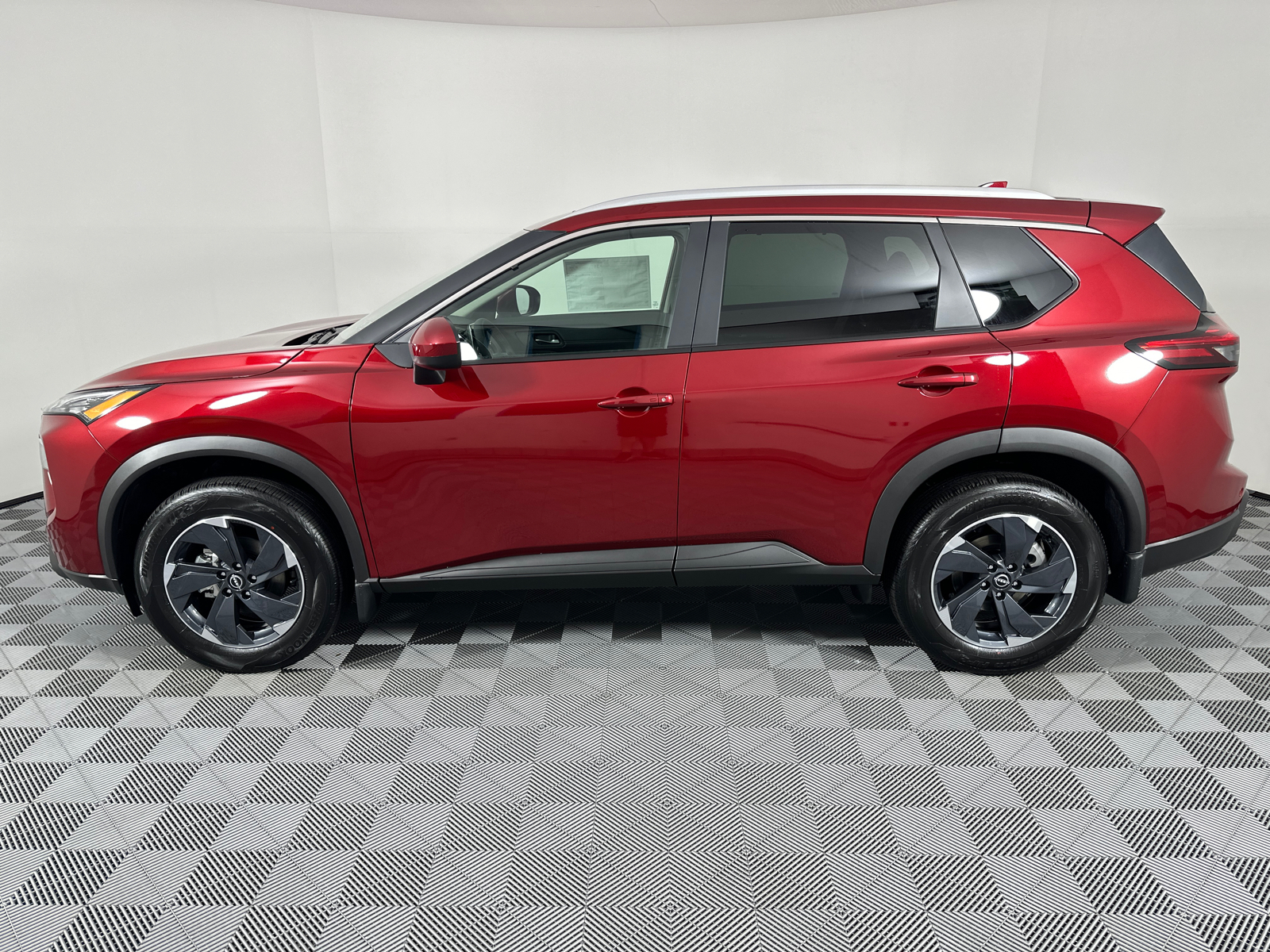 2025 Nissan Rogue SV 4