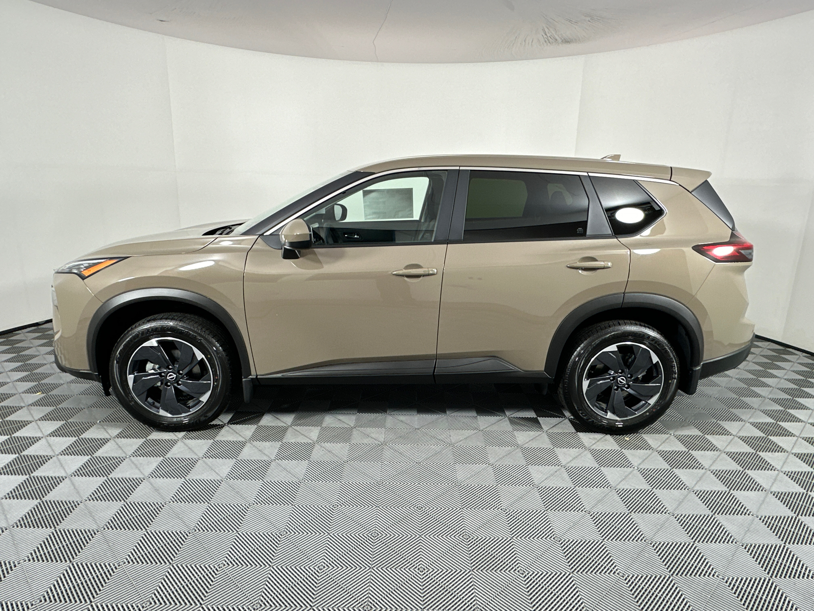 2025 Nissan Rogue SV 4