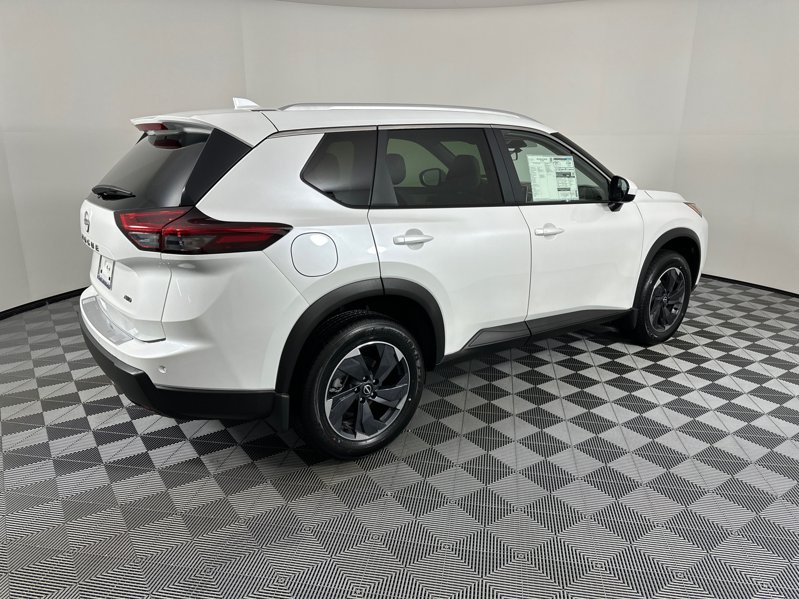 2025 Nissan Rogue SV 7