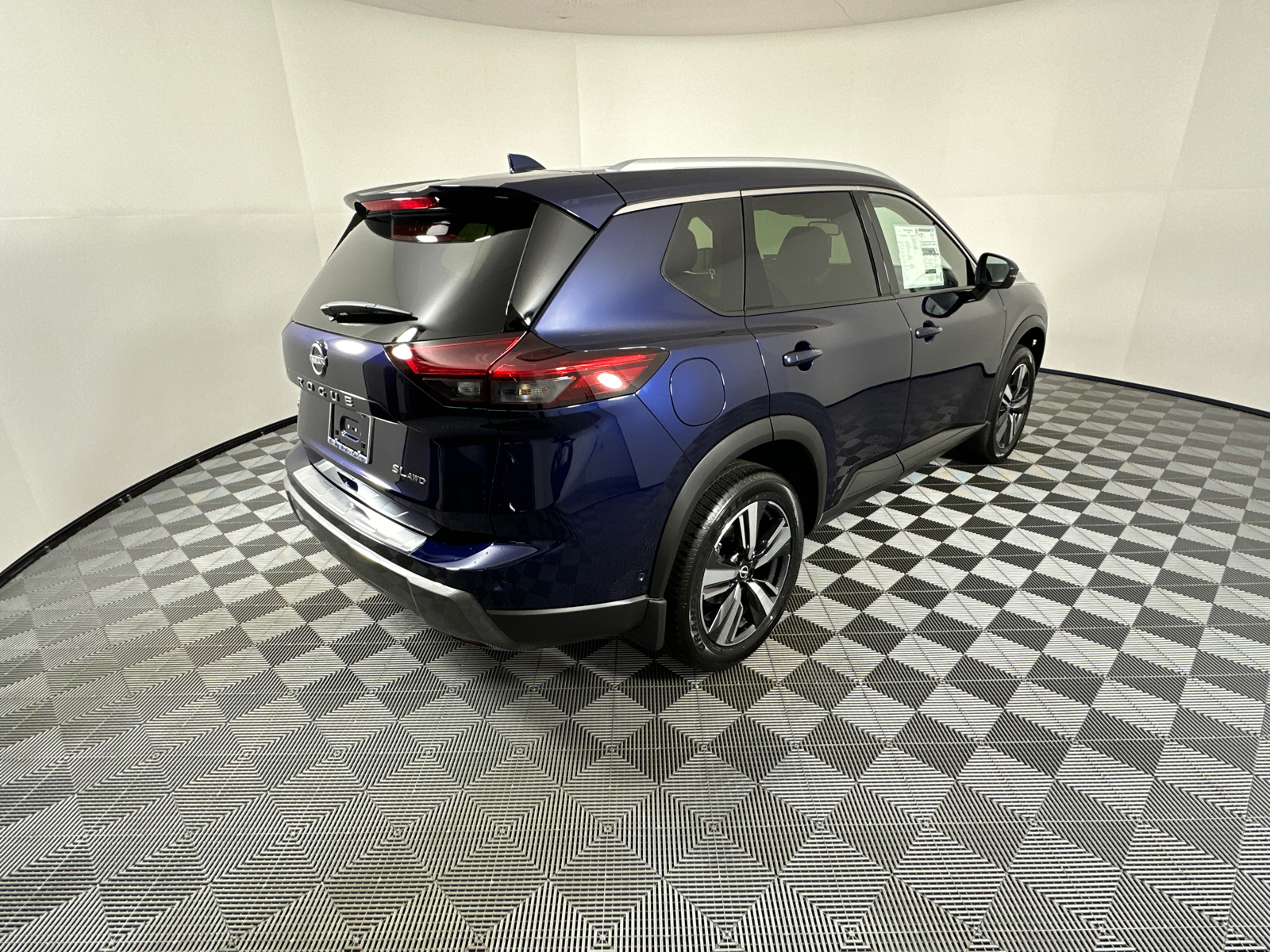 2025 Nissan Rogue SL 7