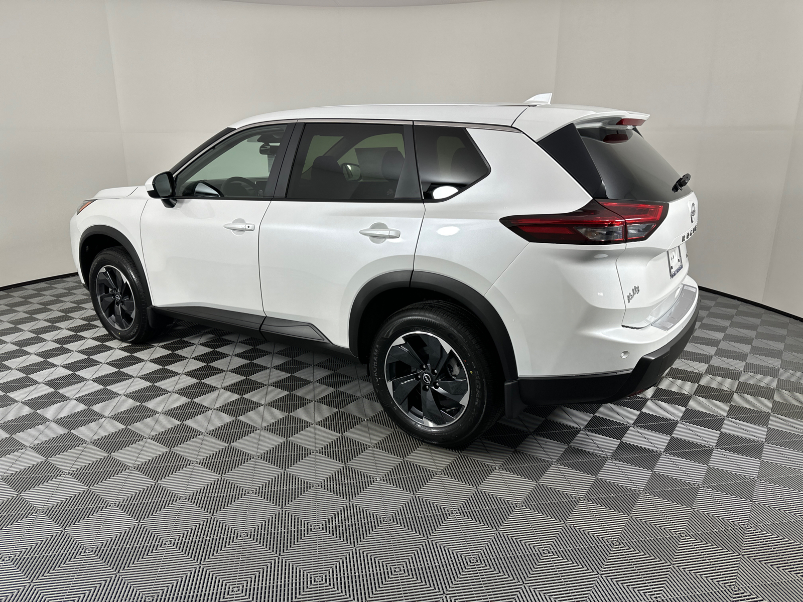 2025 Nissan Rogue SV 5