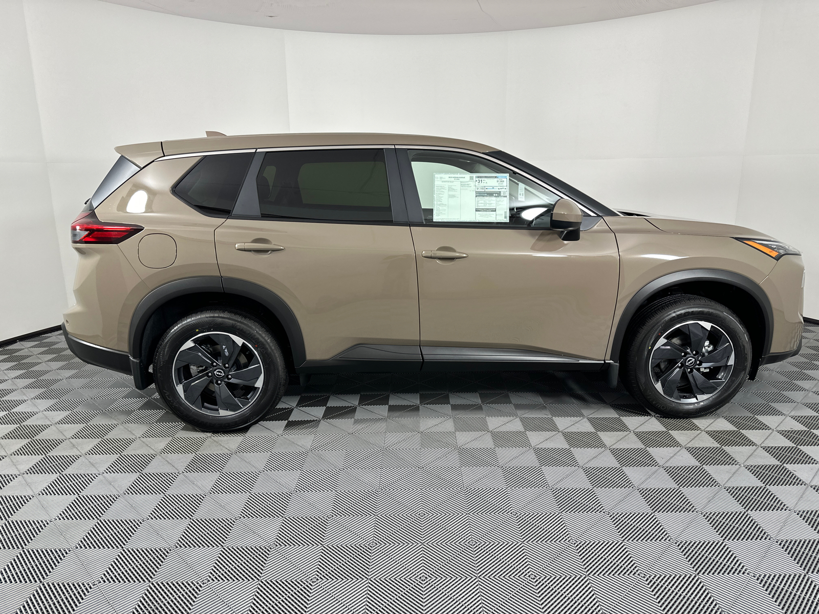 2025 Nissan Rogue SV 8