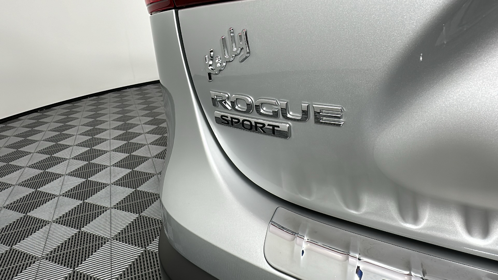 2022 Nissan Rogue Sport SV 9