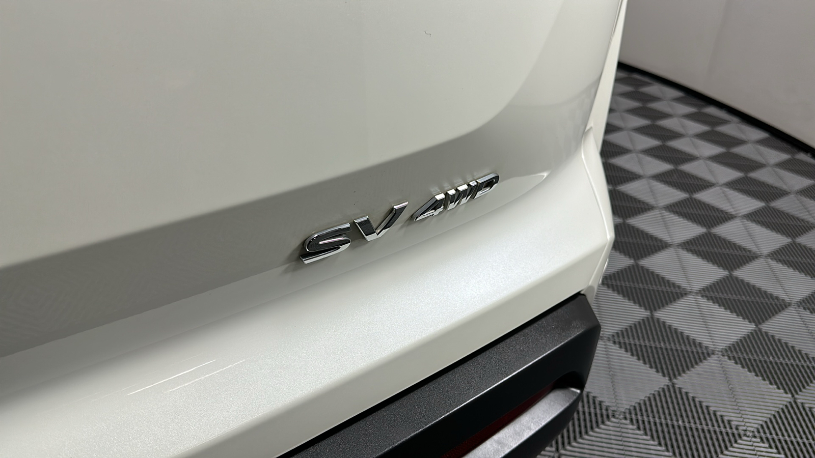 2022 Nissan Pathfinder SV 10