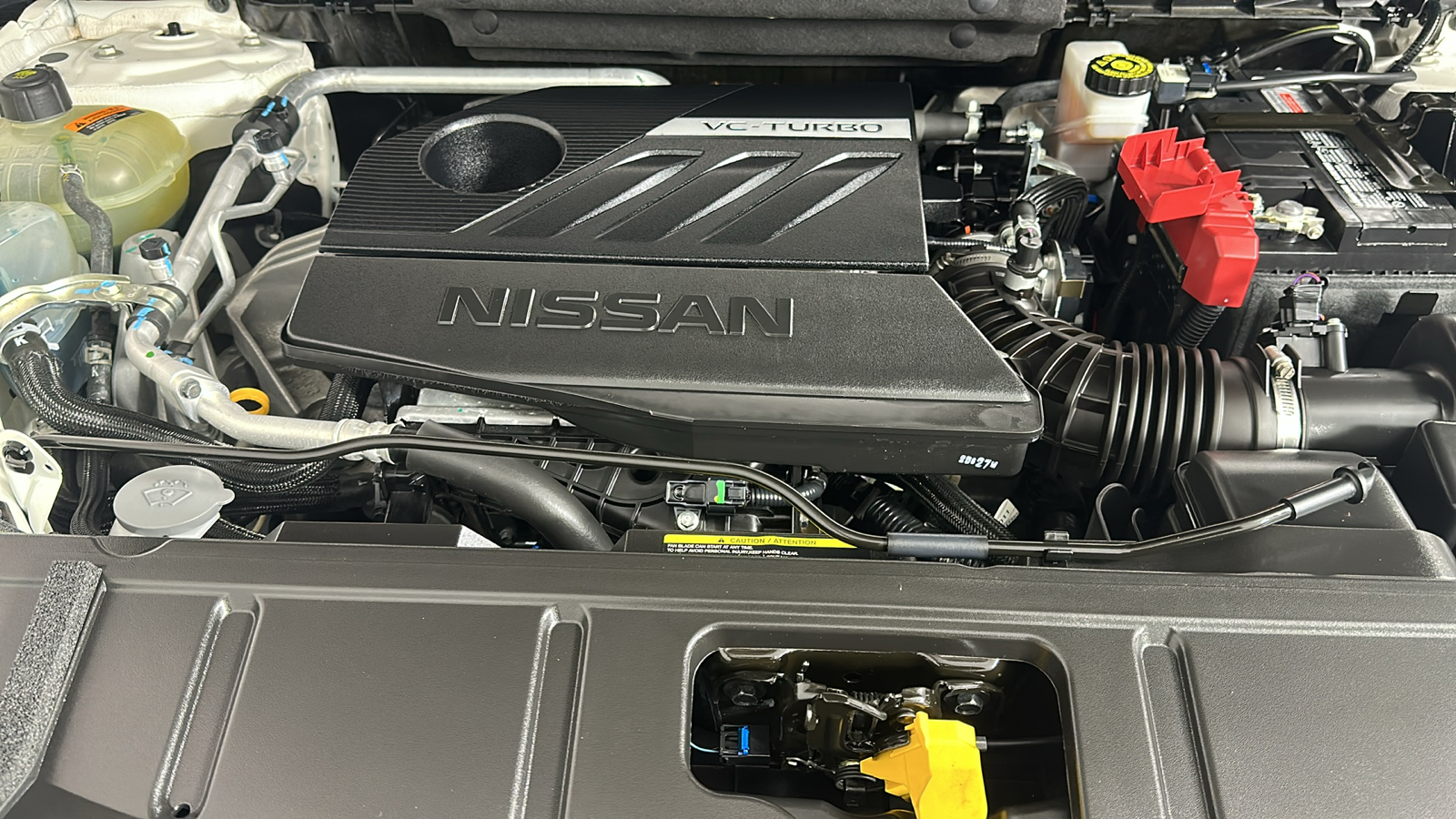 2023 Nissan Rogue SV 32