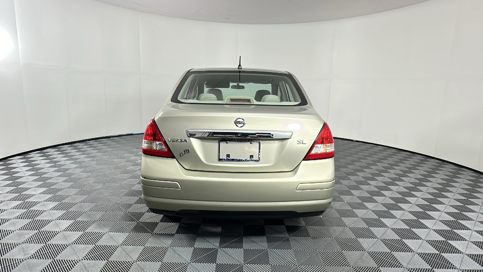 2007 Nissan Versa  6