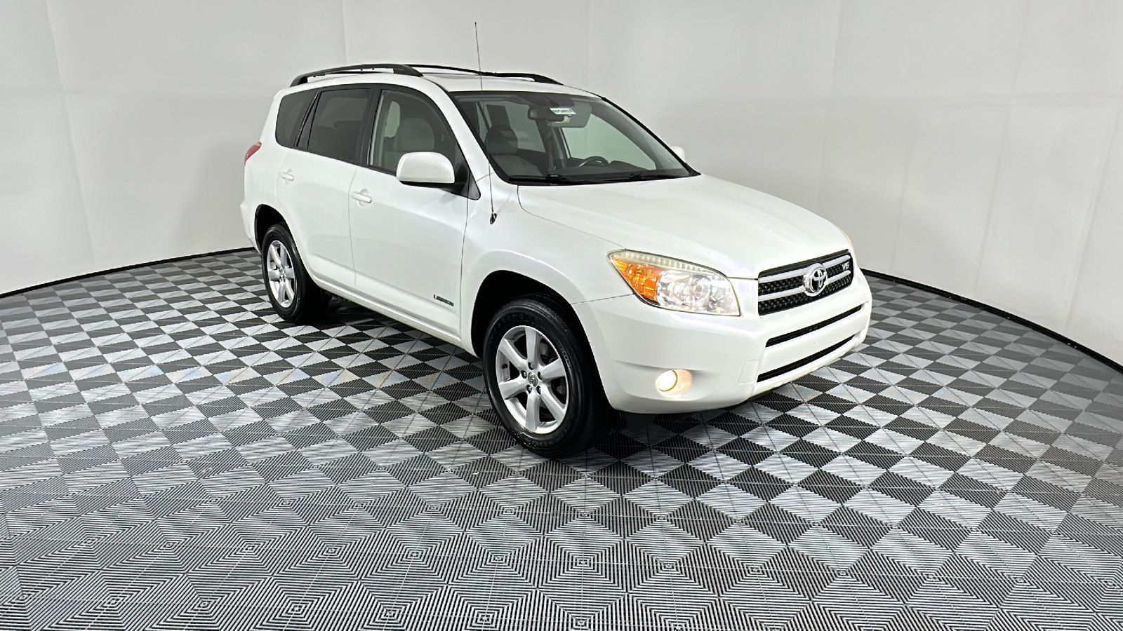 2008 Toyota RAV4  1