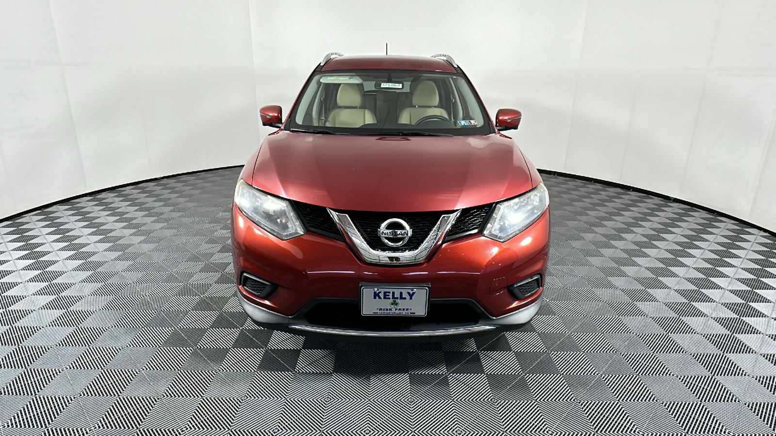 2016 Nissan Rogue  2