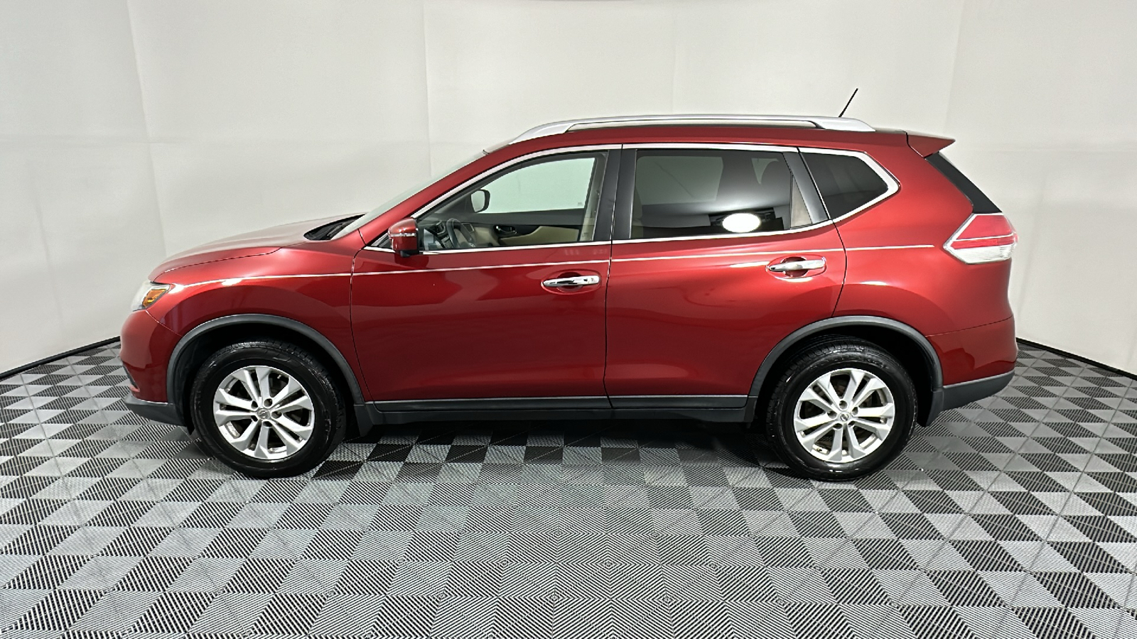 2016 Nissan Rogue  4