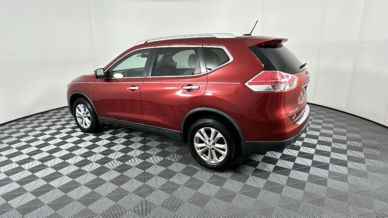 2016 Nissan Rogue  5