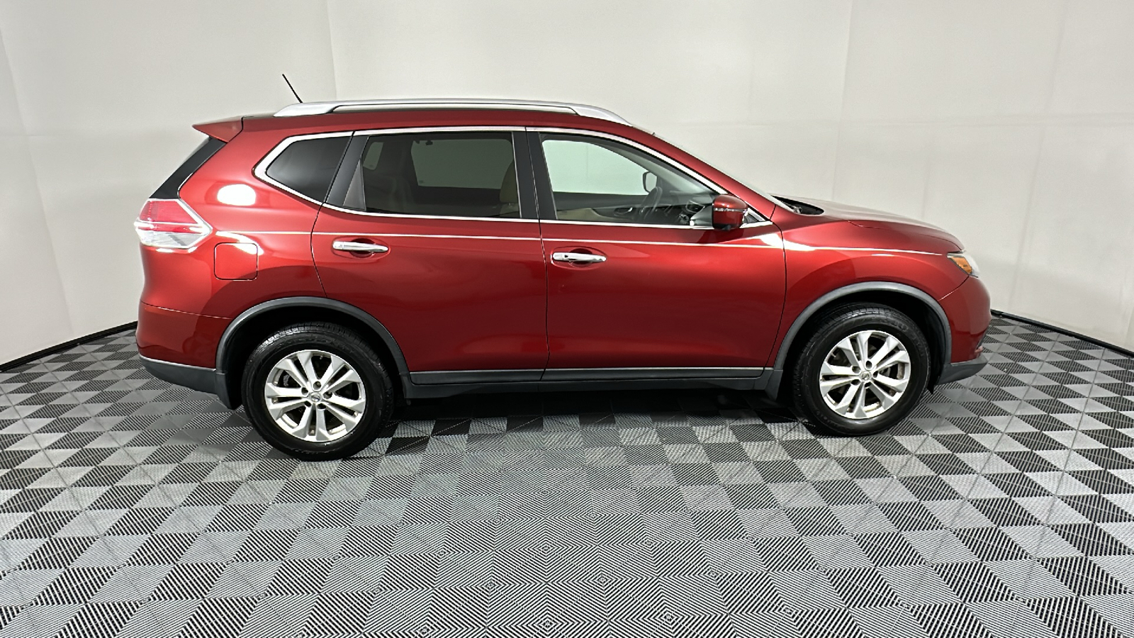 2016 Nissan Rogue  8