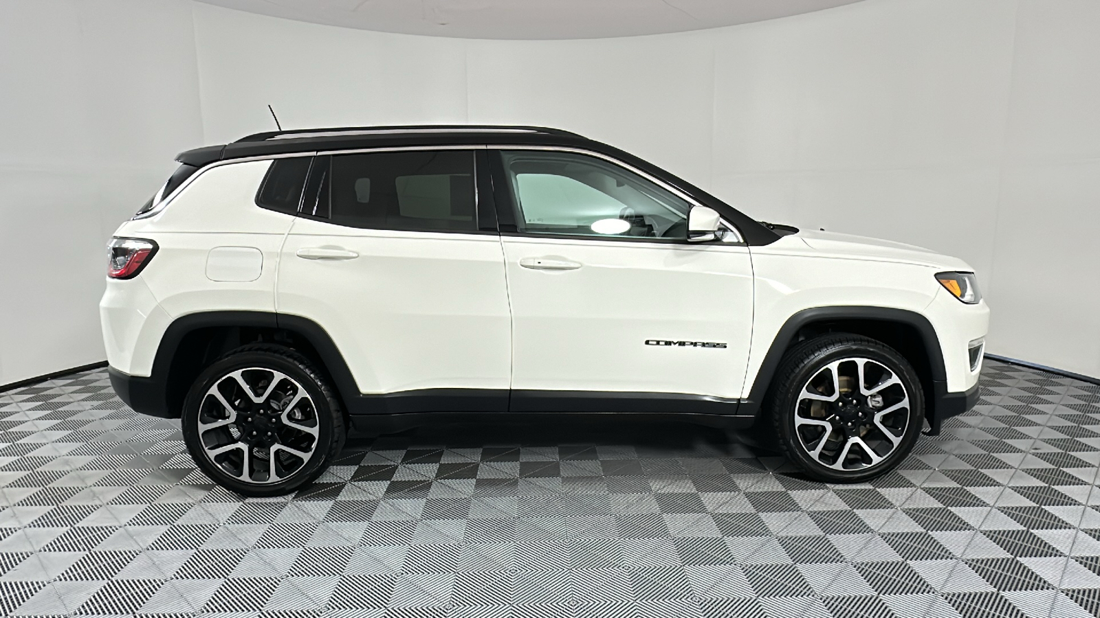 2021 Jeep Compass Limited 8