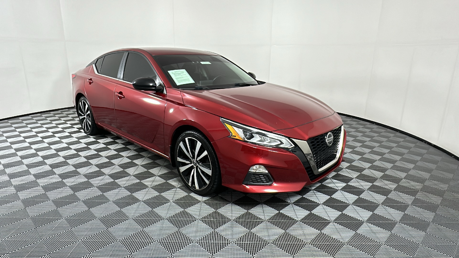 2019 Nissan Altima 2.5 SR 1