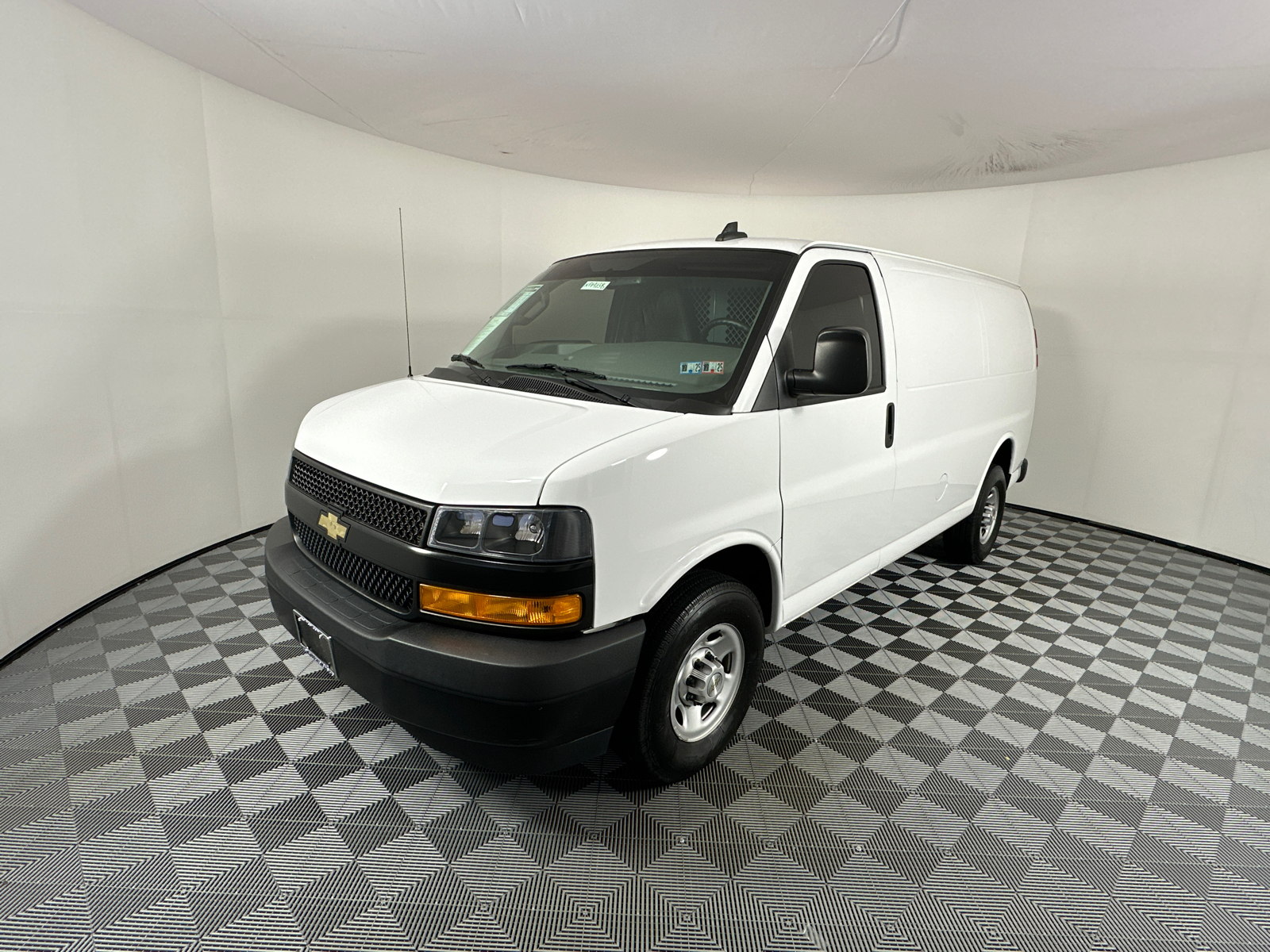 2021 Chevrolet Express 2500 Work Van 3