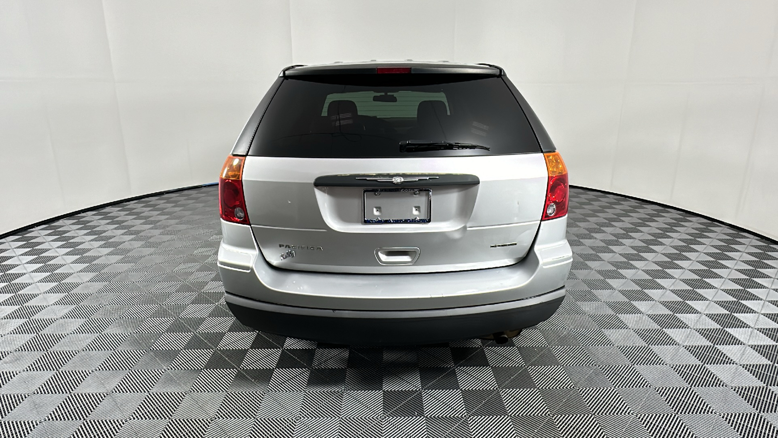 2005 Chrysler Pacifica Base 6