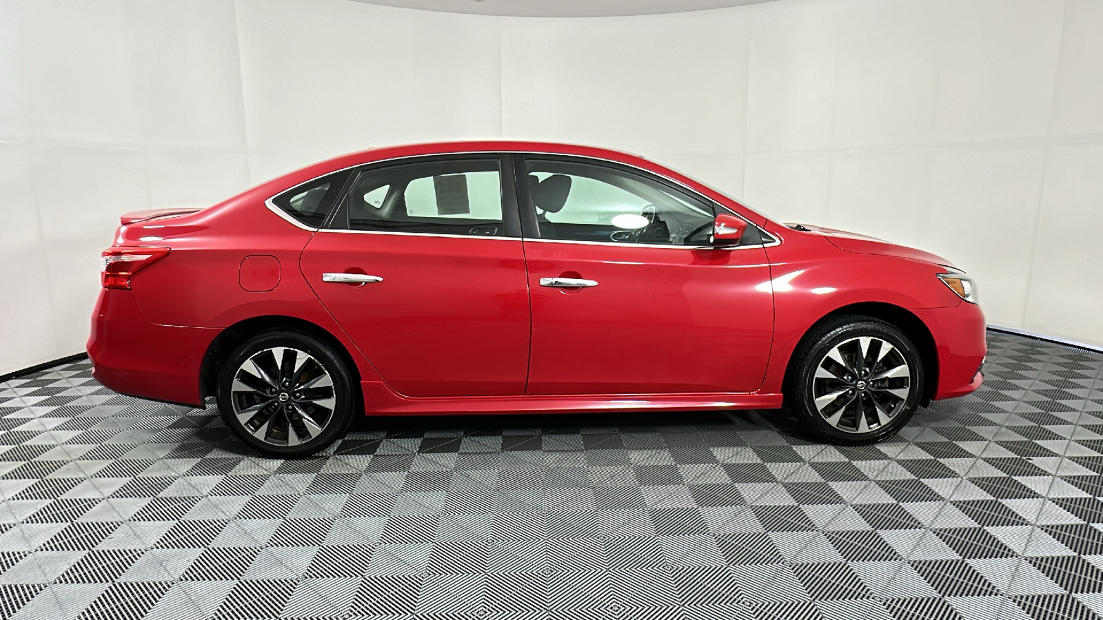 2016 Nissan Sentra SR 8