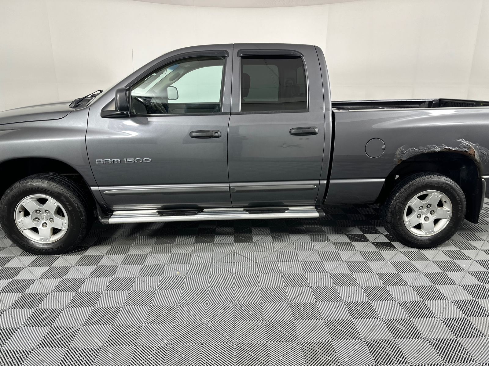 2004 Dodge Ram 1500 SLT 4