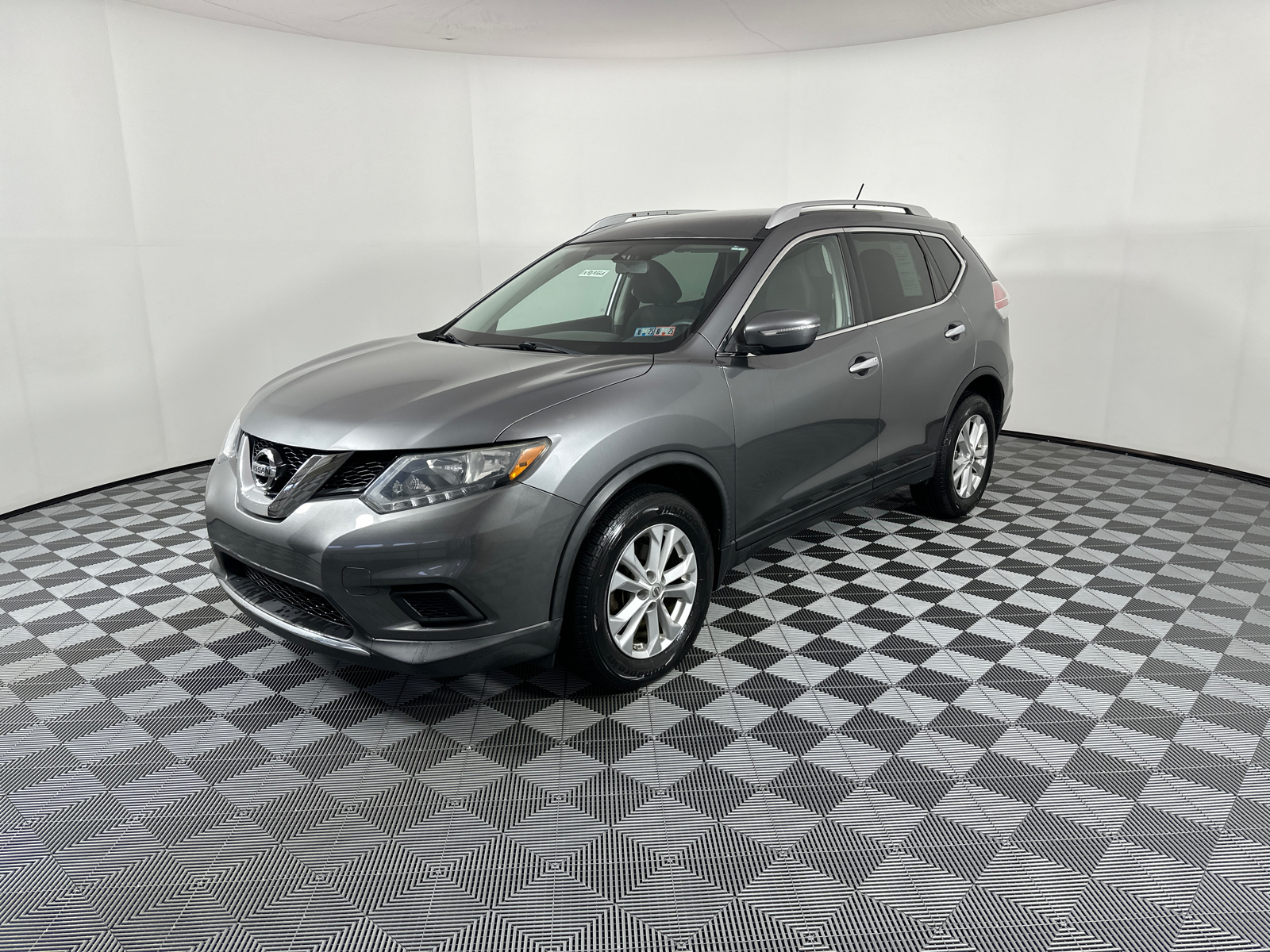 2015 Nissan Rogue SV 3