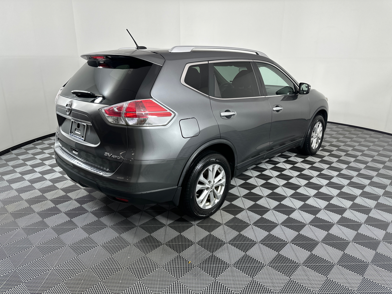 2015 Nissan Rogue SV 7