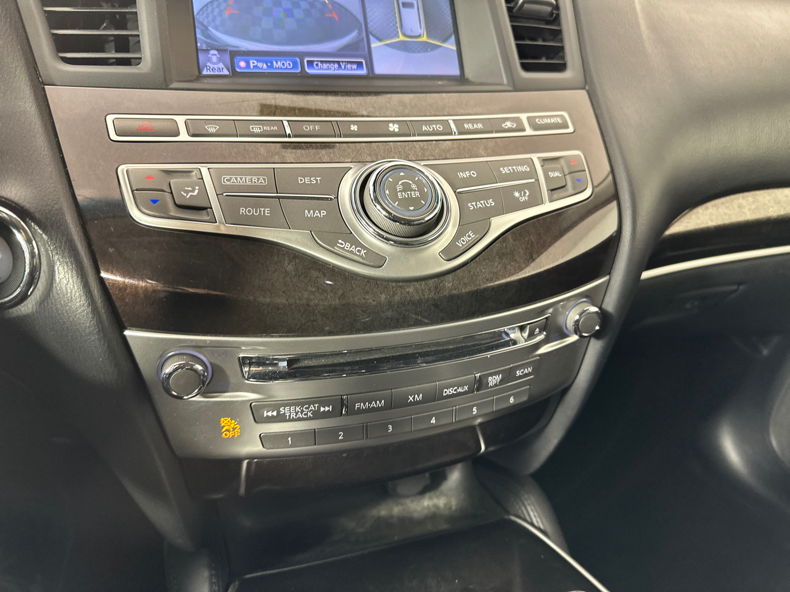 2015 INFINITI QX60 Base 29