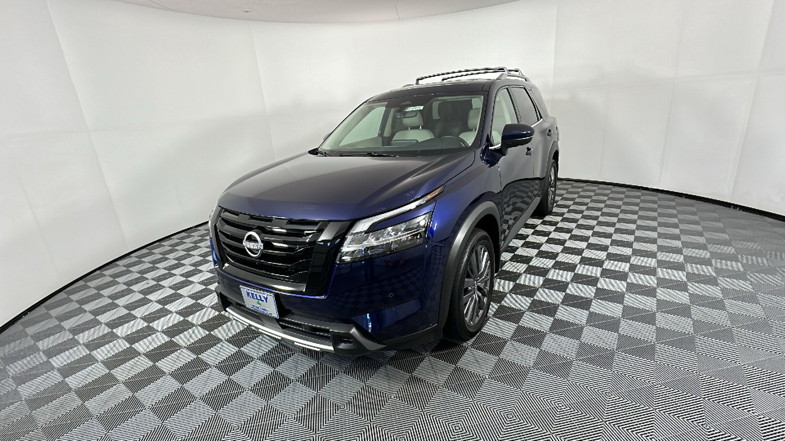 2023 Nissan Pathfinder SL 3