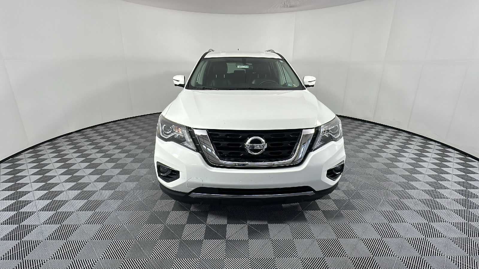 2017 Nissan Pathfinder SL 2