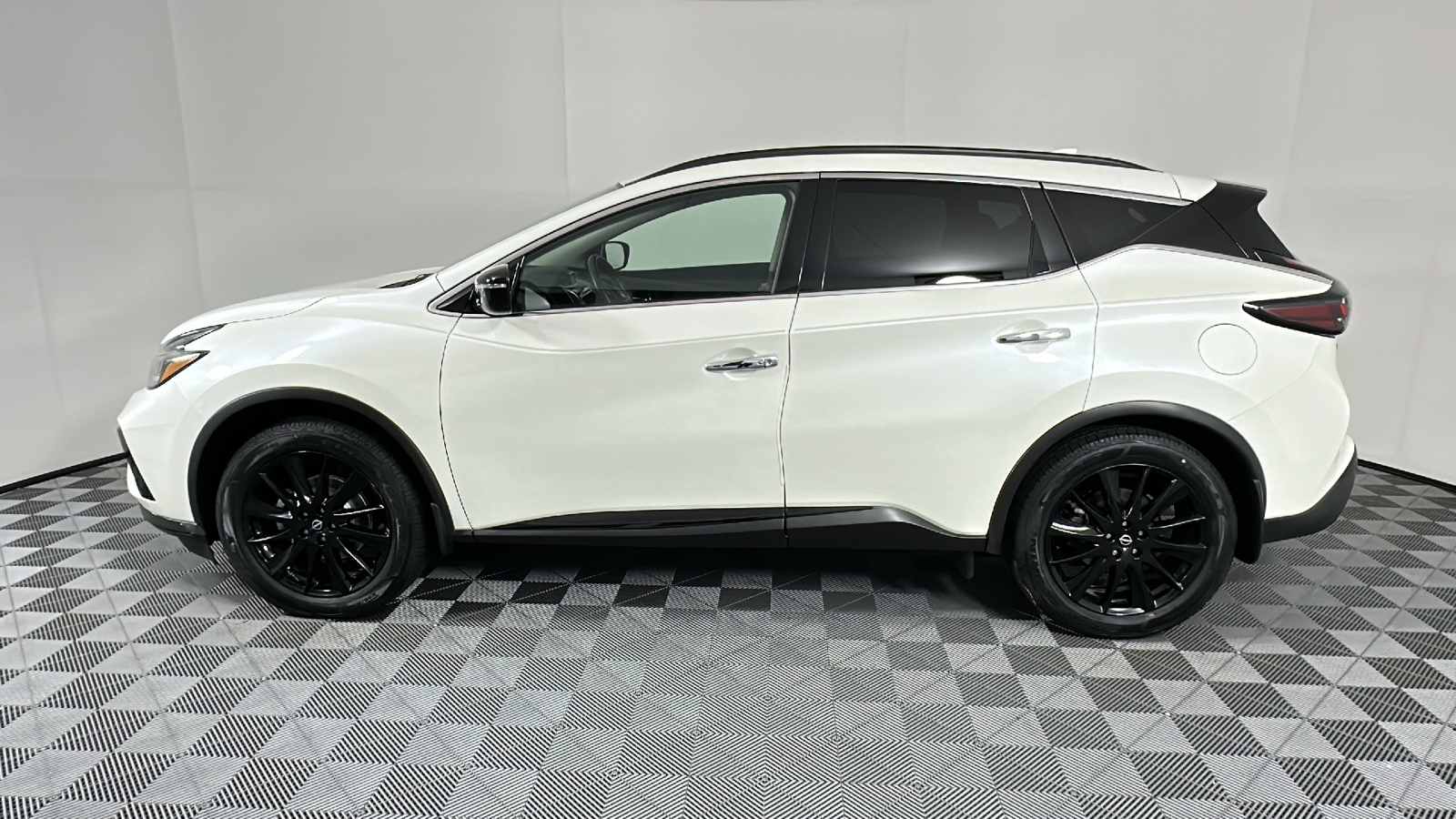 2023 Nissan Murano SV 4