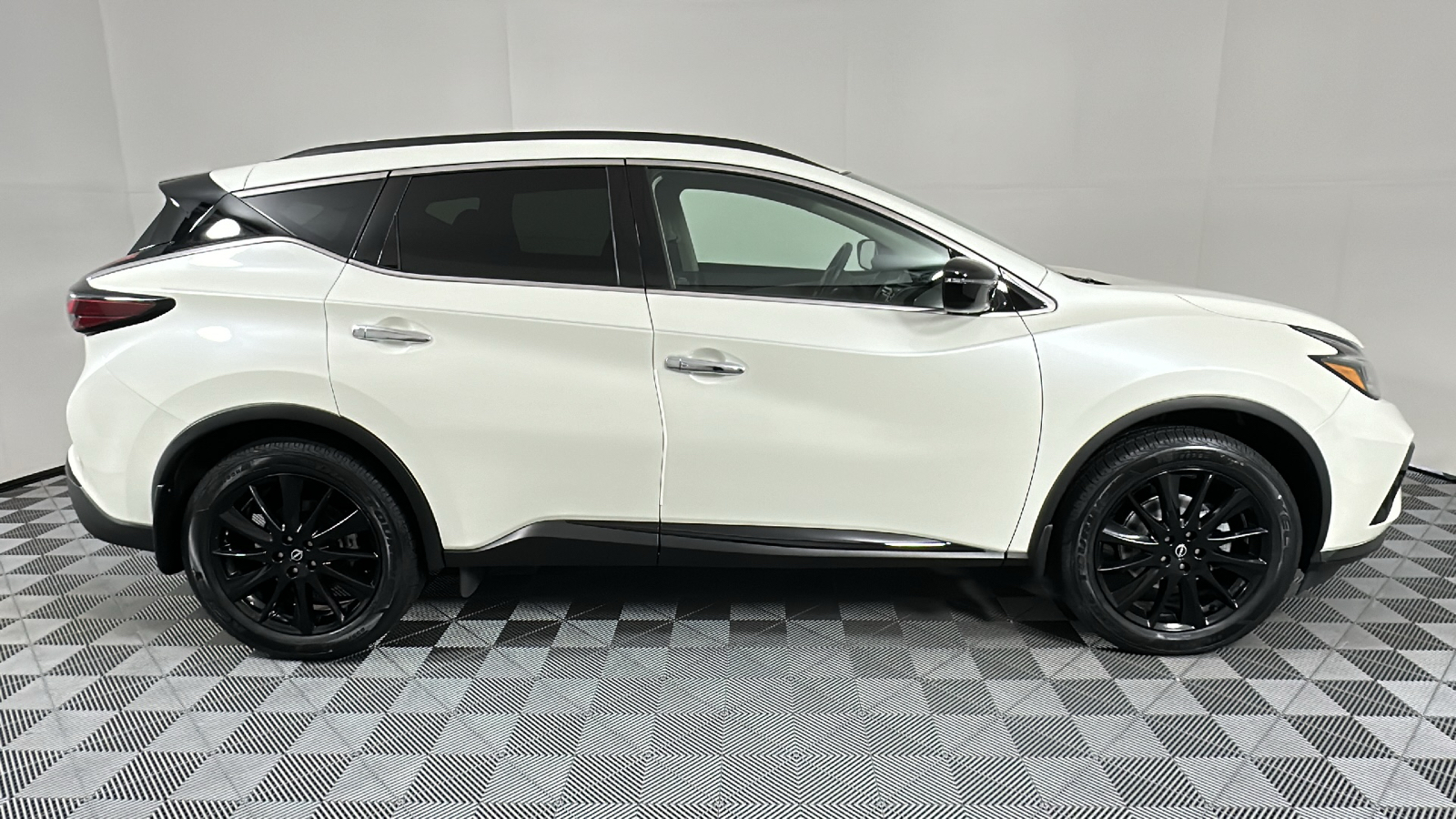 2023 Nissan Murano SV 8