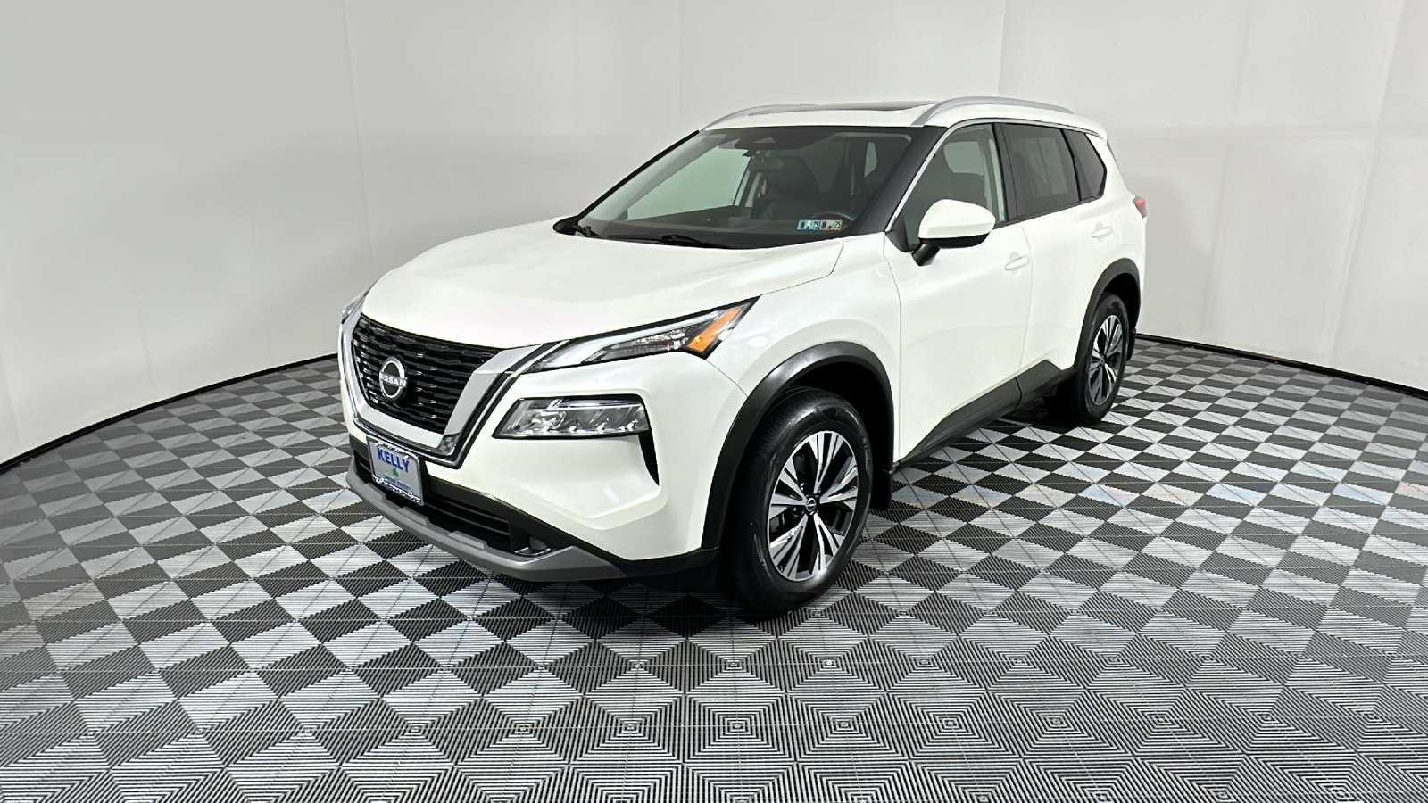 2023 Nissan Rogue SV 3