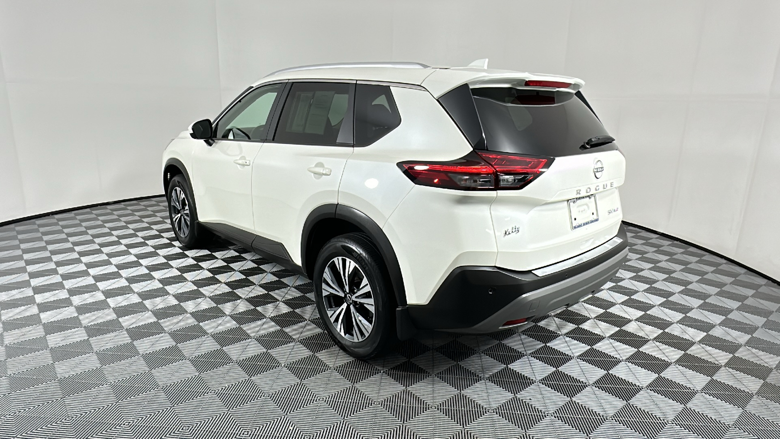 2023 Nissan Rogue SV 5