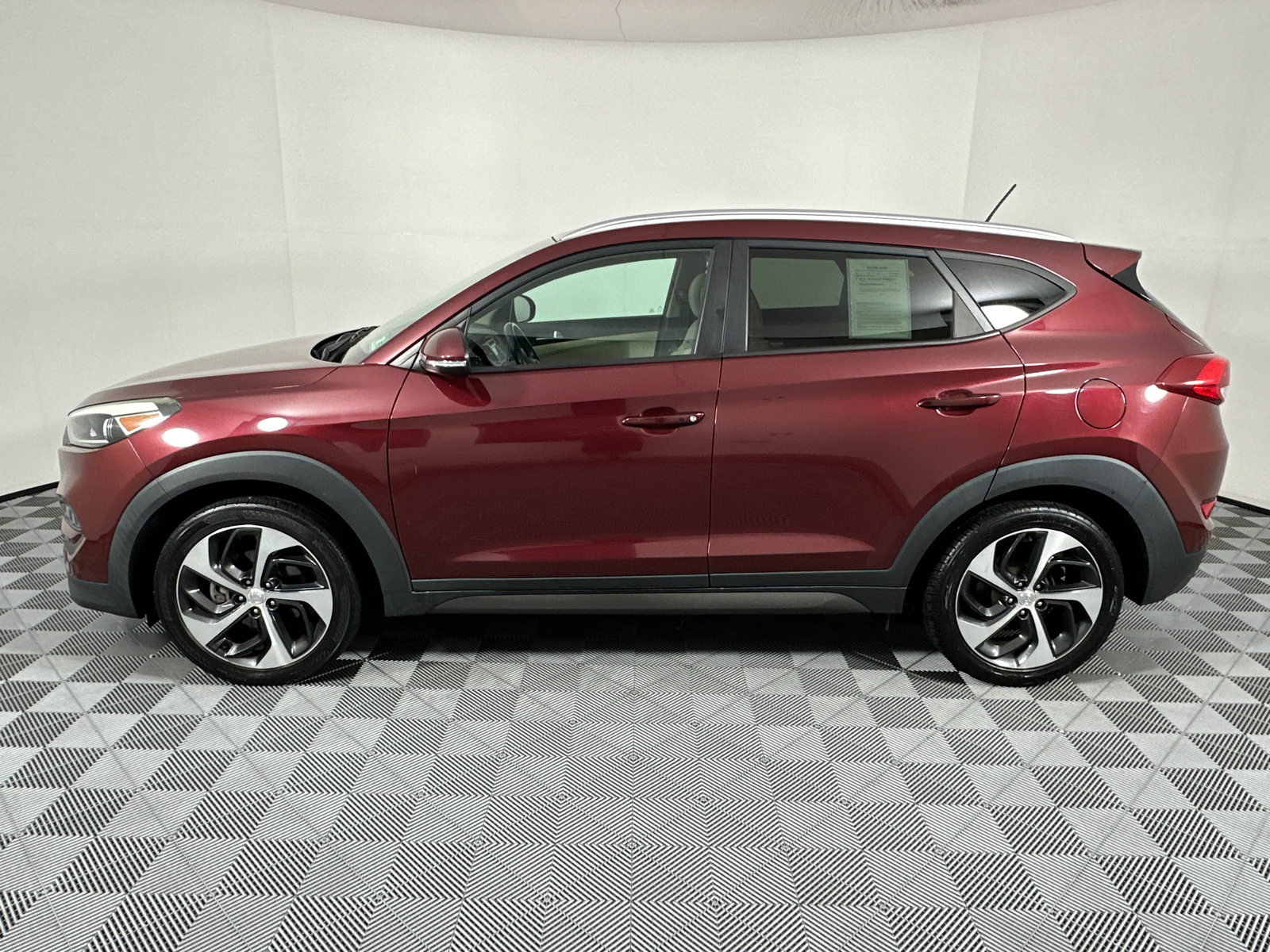 2016 Hyundai Tucson Sport 4