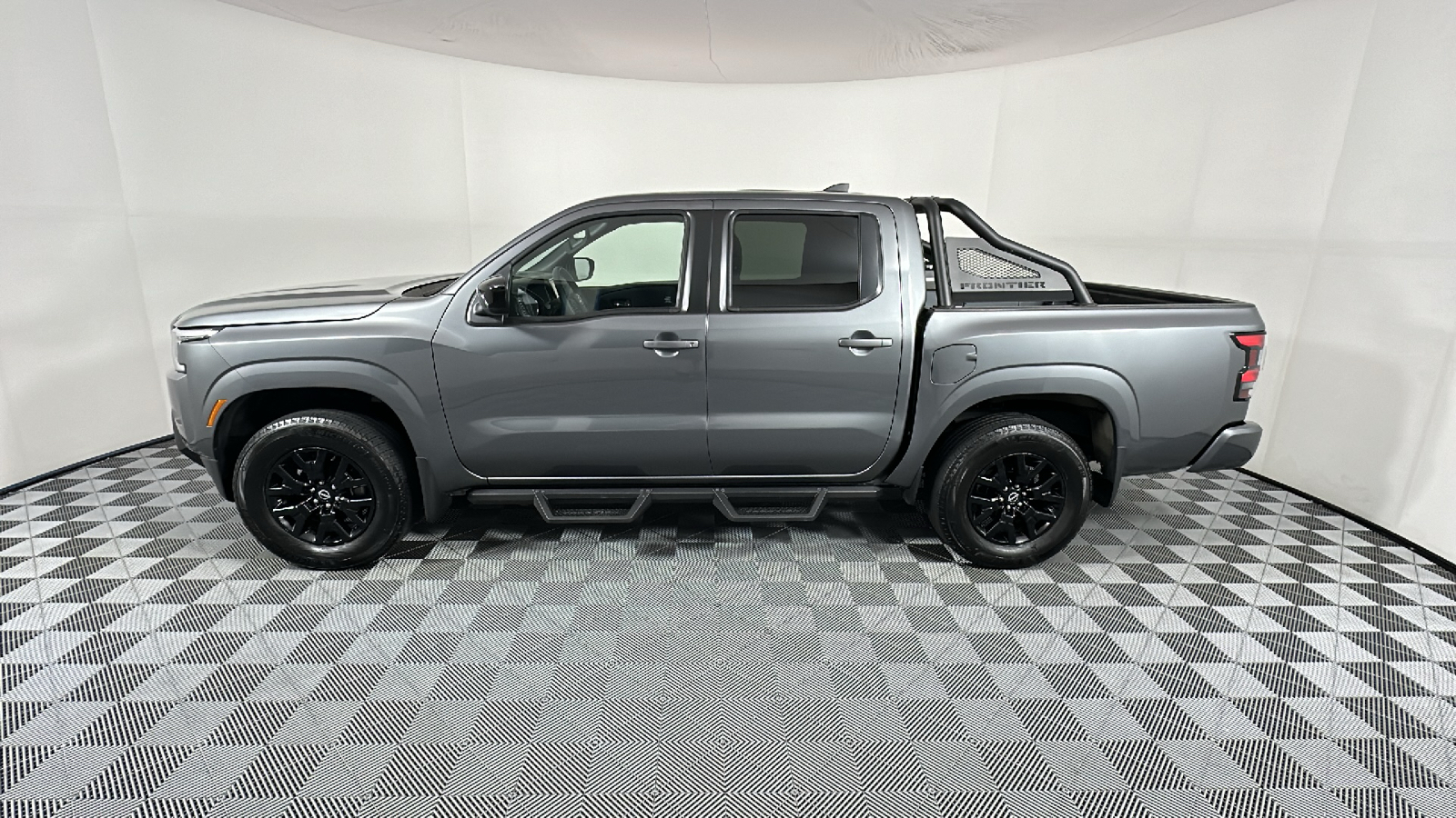 2023 Nissan Frontier SV 4