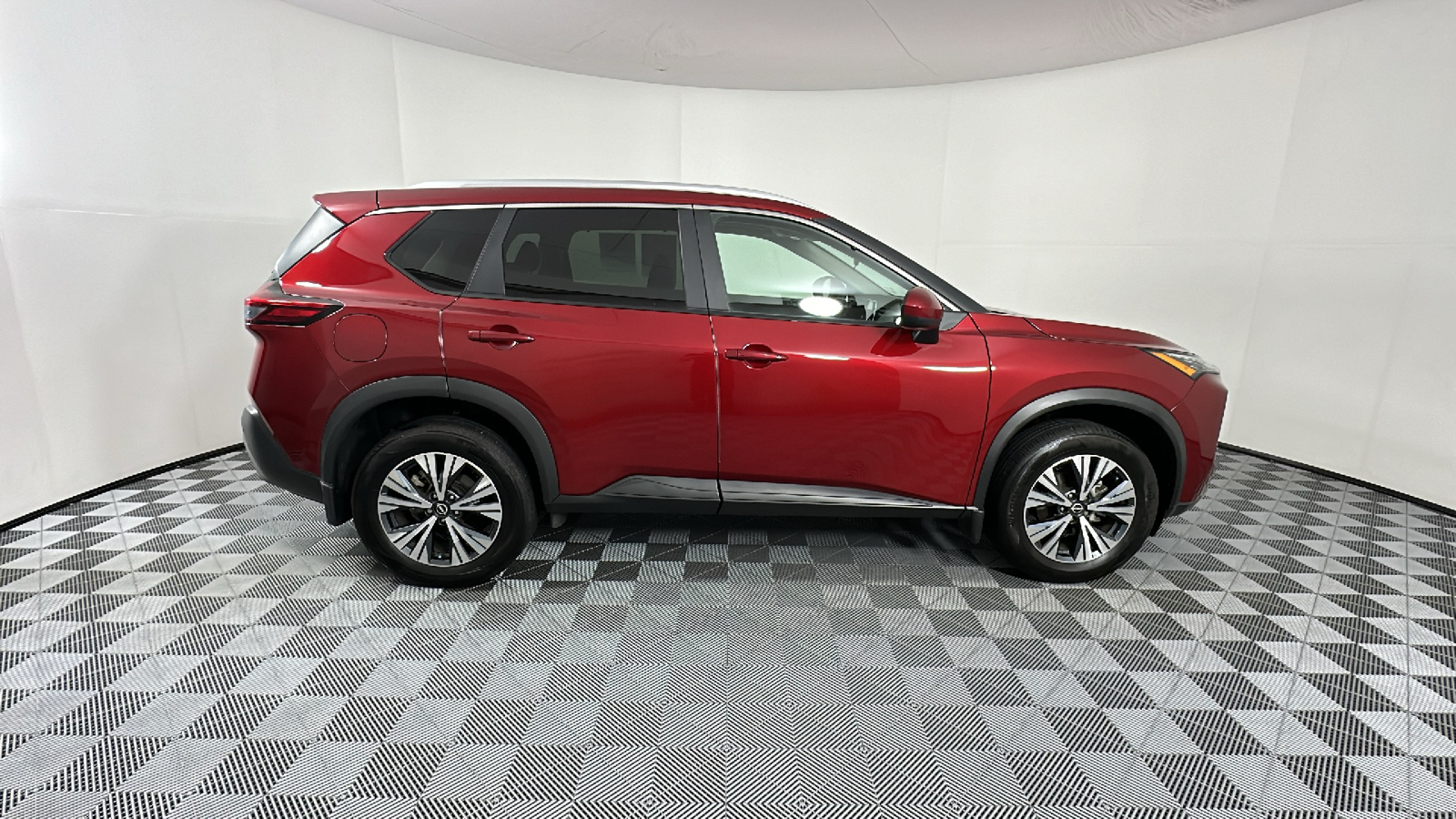 2023 Nissan Rogue SV 8