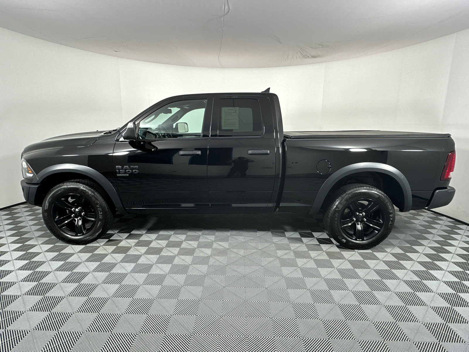 2021 Ram 1500 Classic Warlock 4