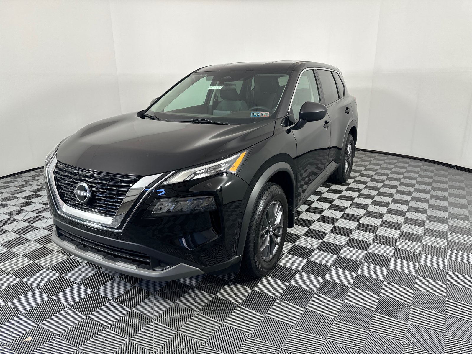 2022 Nissan Rogue S 3