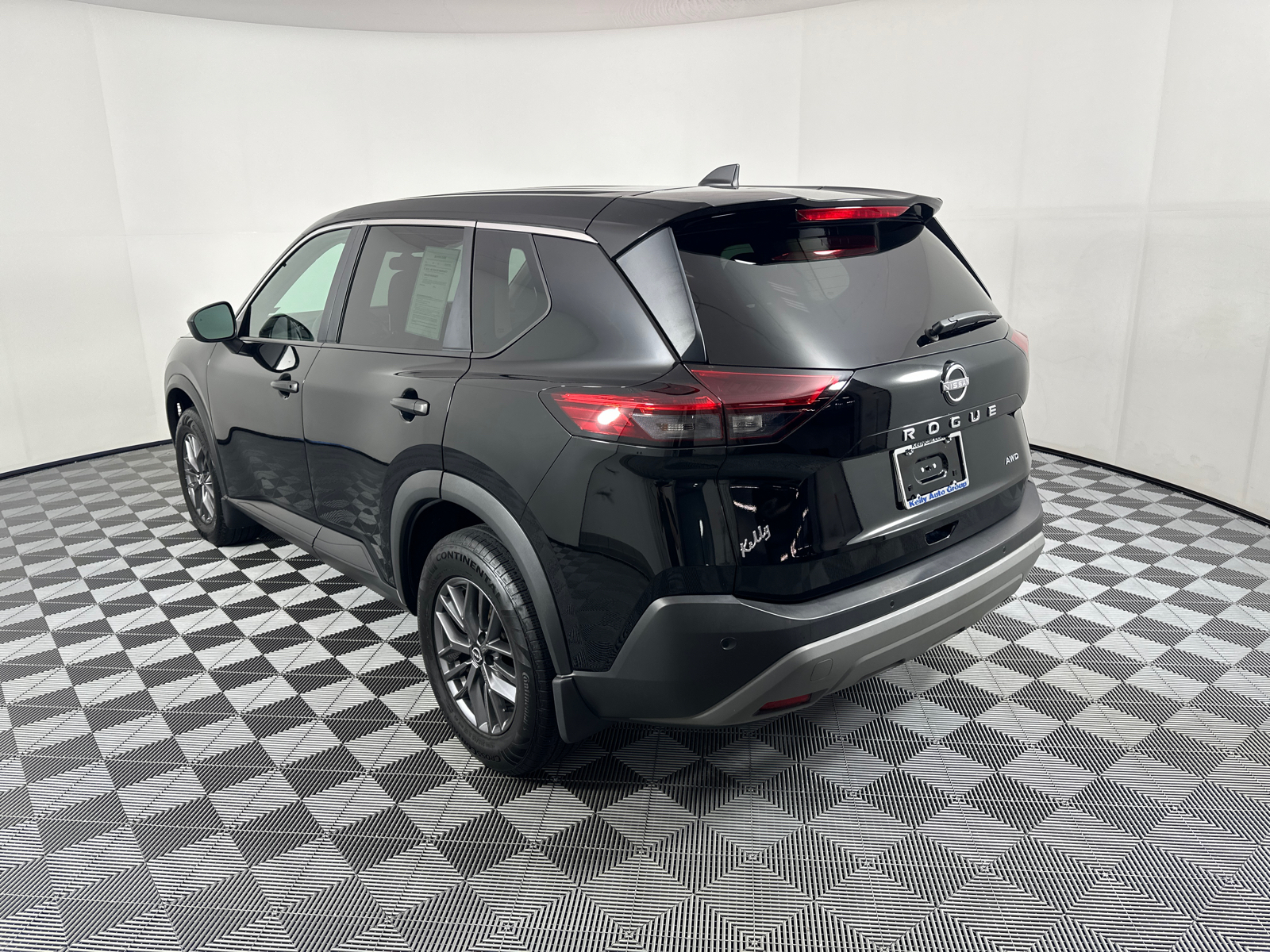 2022 Nissan Rogue S 5