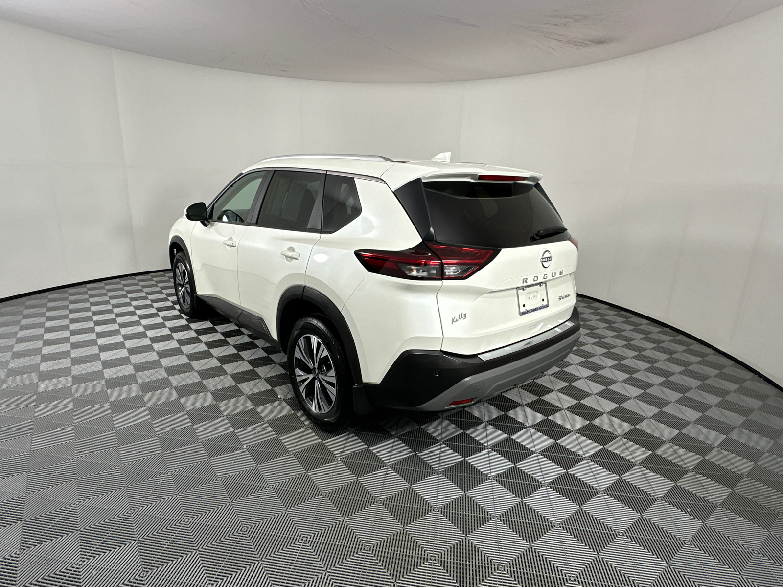 2023 Nissan Rogue SV 5