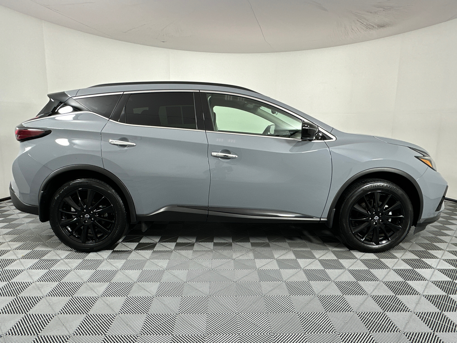 2023 Nissan Murano SV 8