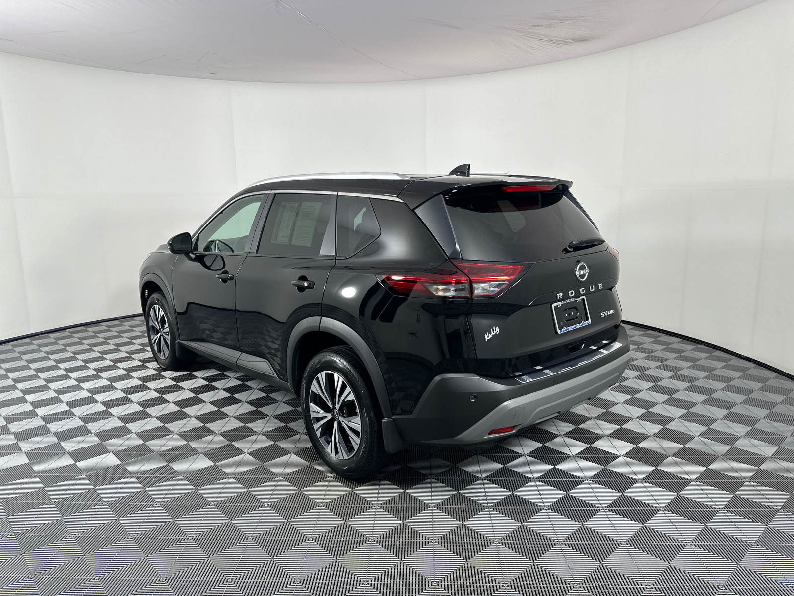 2023 Nissan Rogue SV 5