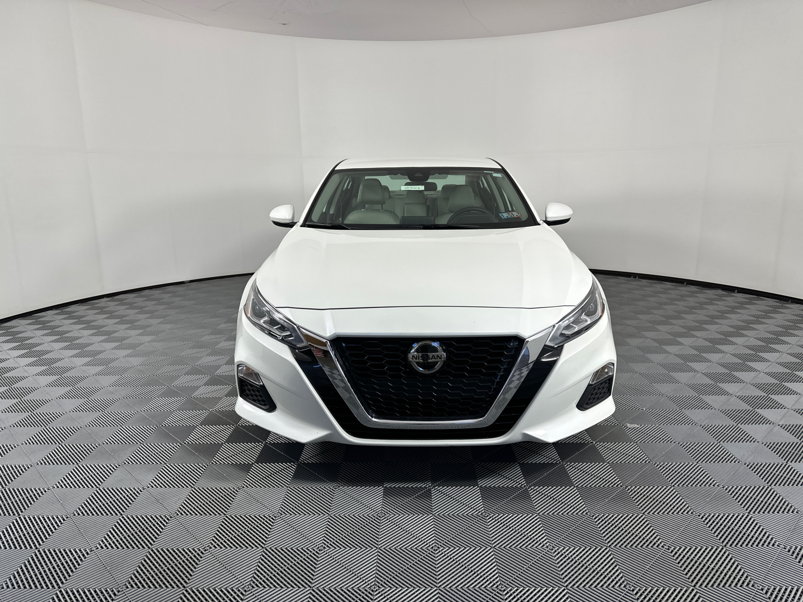 2022 Nissan Altima 2.5 SV 2