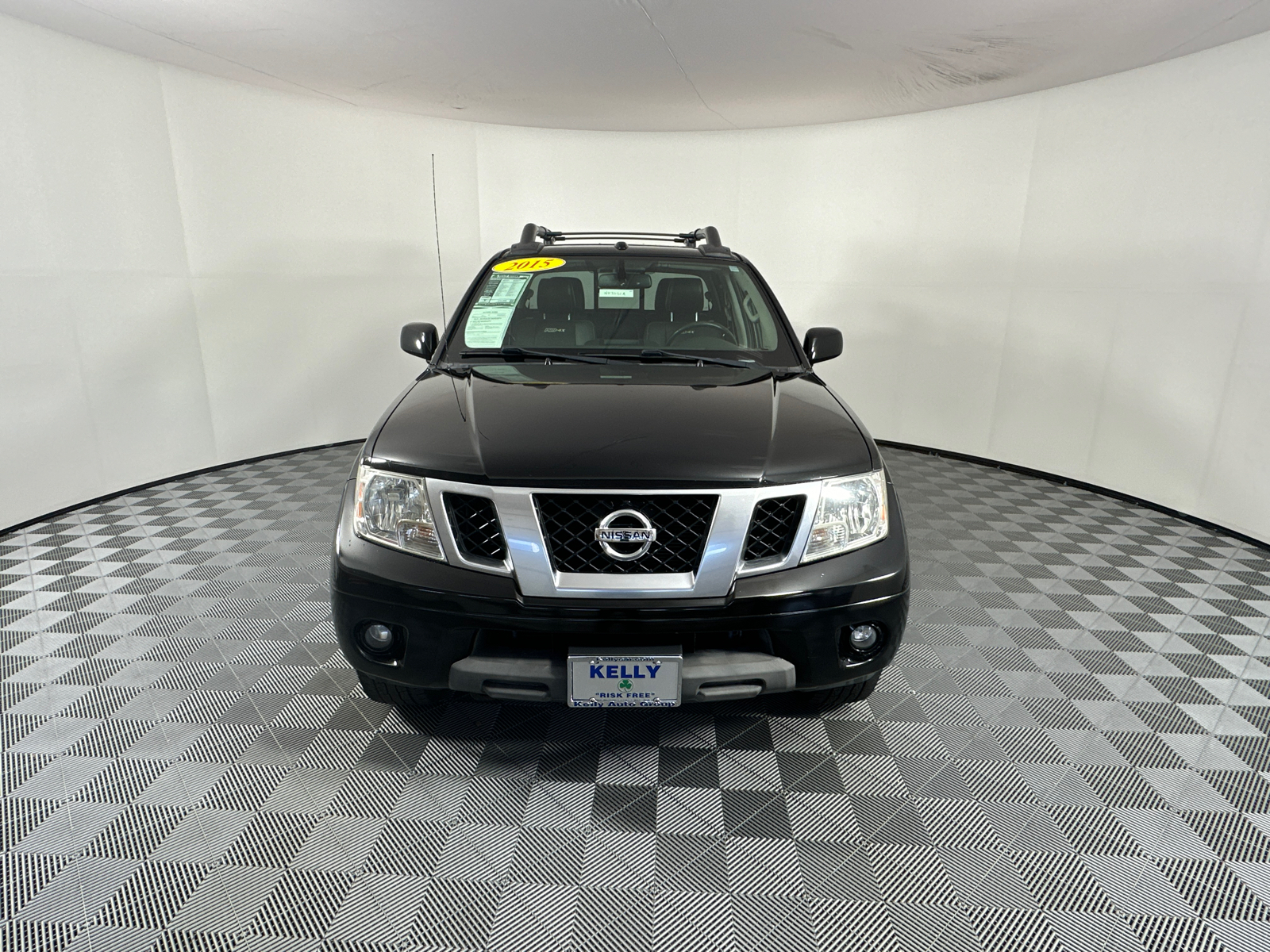 2015 Nissan Frontier PRO-4X 2