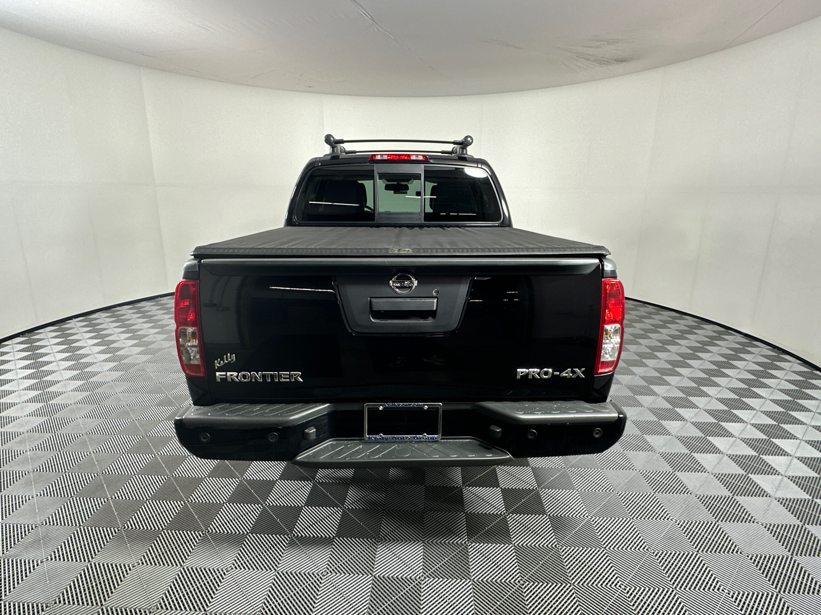 2015 Nissan Frontier PRO-4X 6